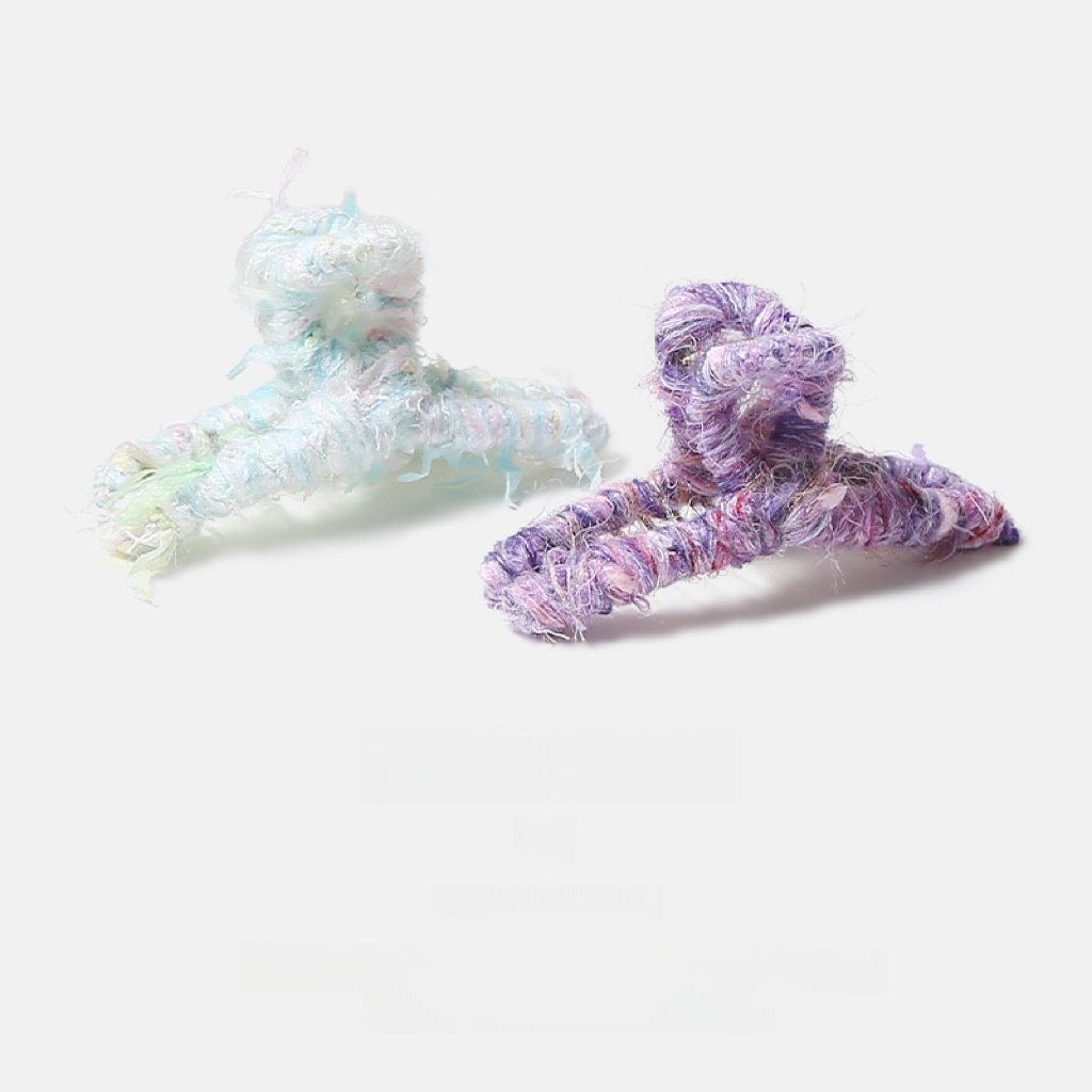 Cute on Clouds Coquette Hair Claw